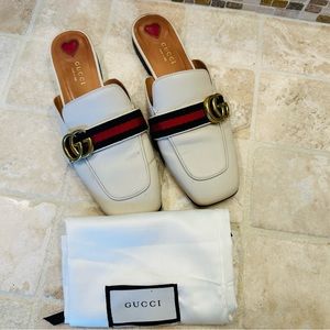 Gucci flats
